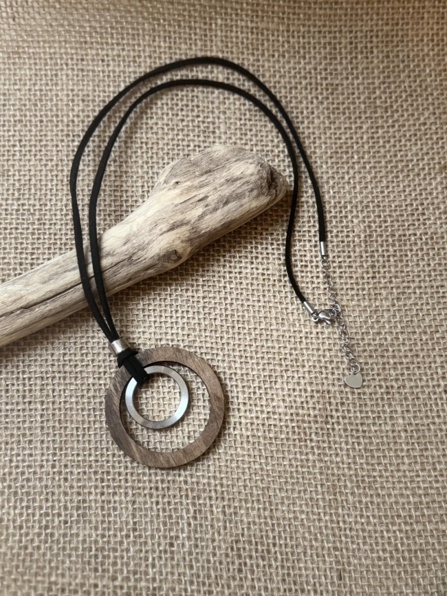 collier 1